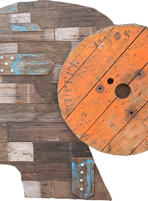 Voladora II, Ayudante de los brujos, madera reciclada de botes chilotes, 148 x 132 x 40 cm, $1.850.000 + iva